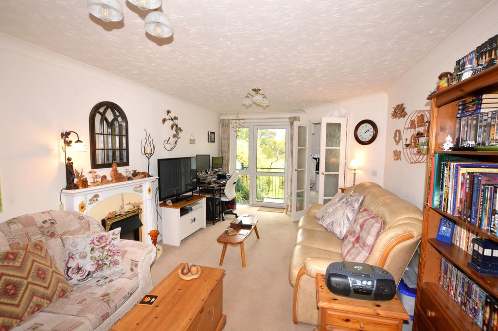 Property photo 2 of 10 2 - Picture No. 02