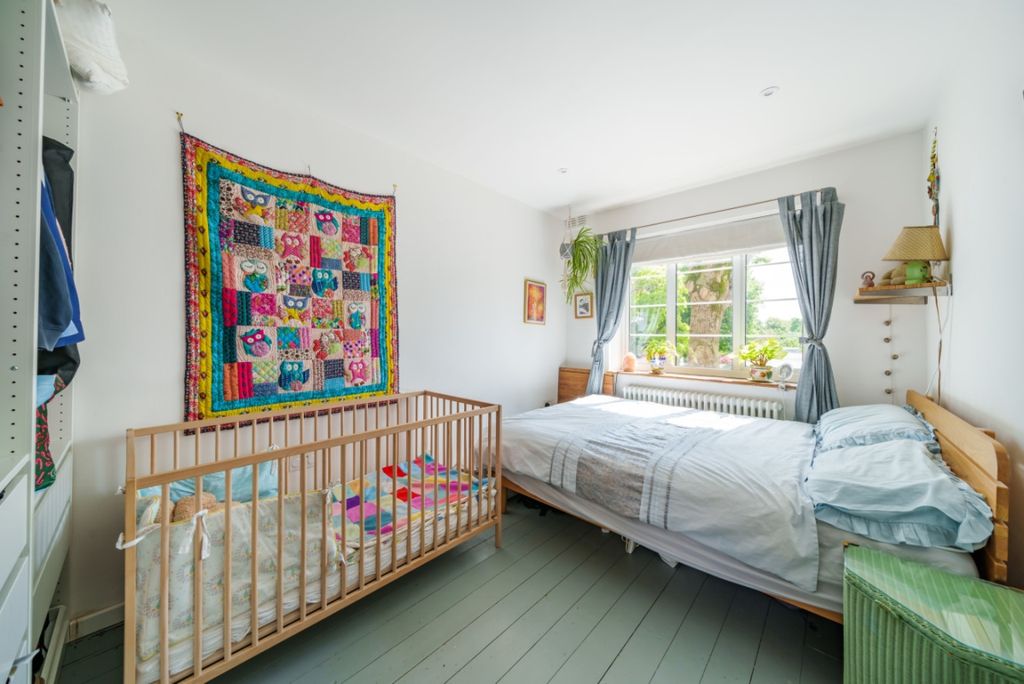 Property photo 2 of 7 64A82Acd2A8F0-l-1004