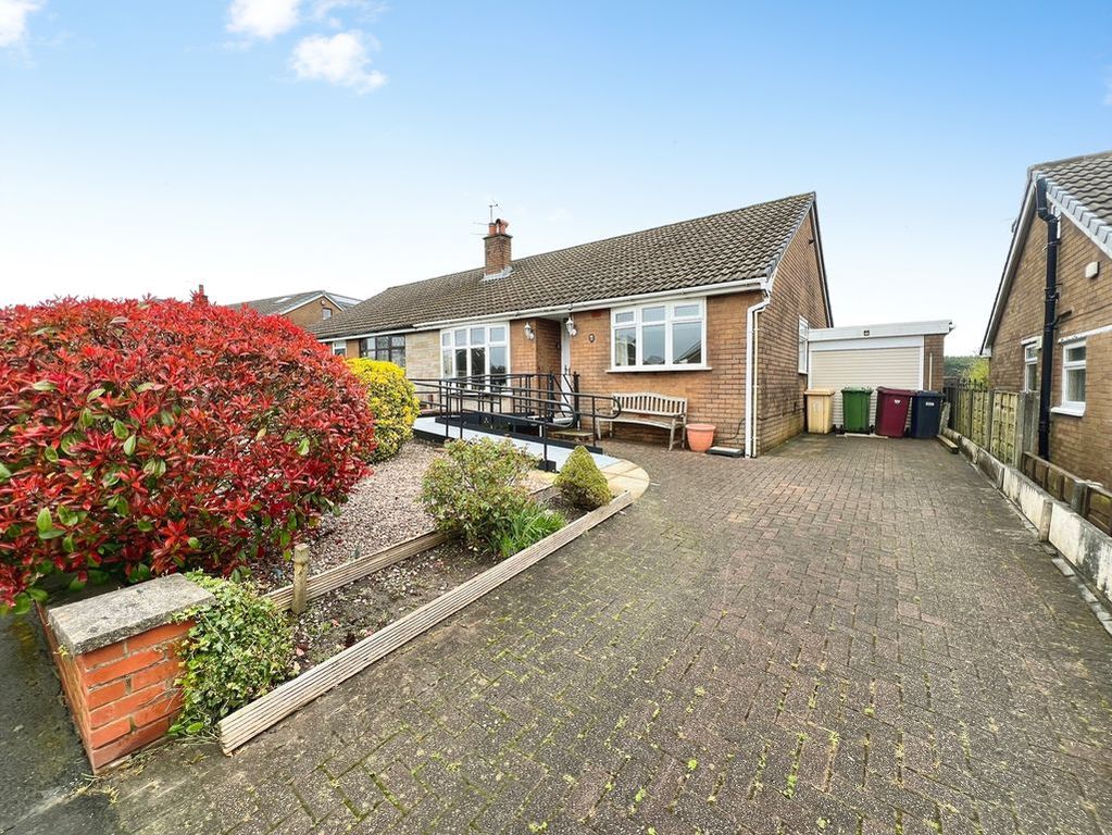 Property photo 1 of 16 External