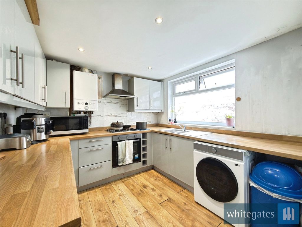 Property photo 2 of 12 Picture No. 09