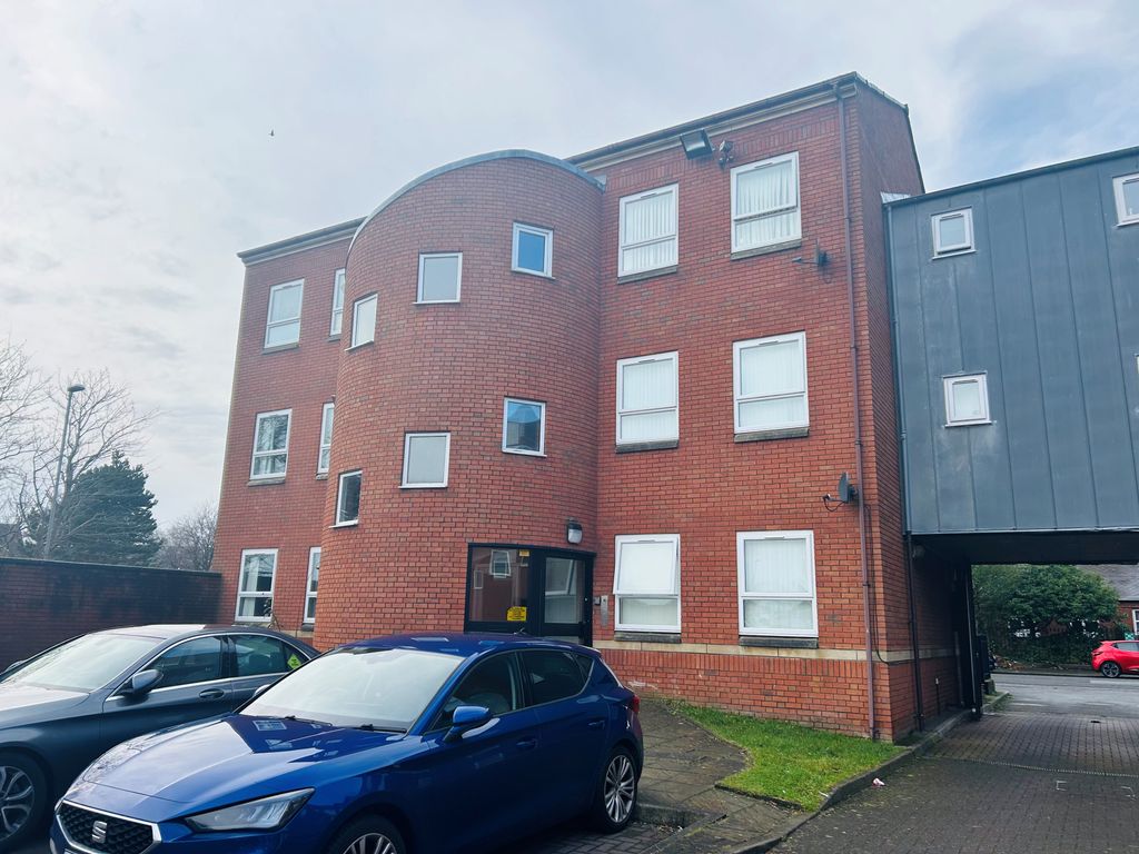 Property photo 1 of 8