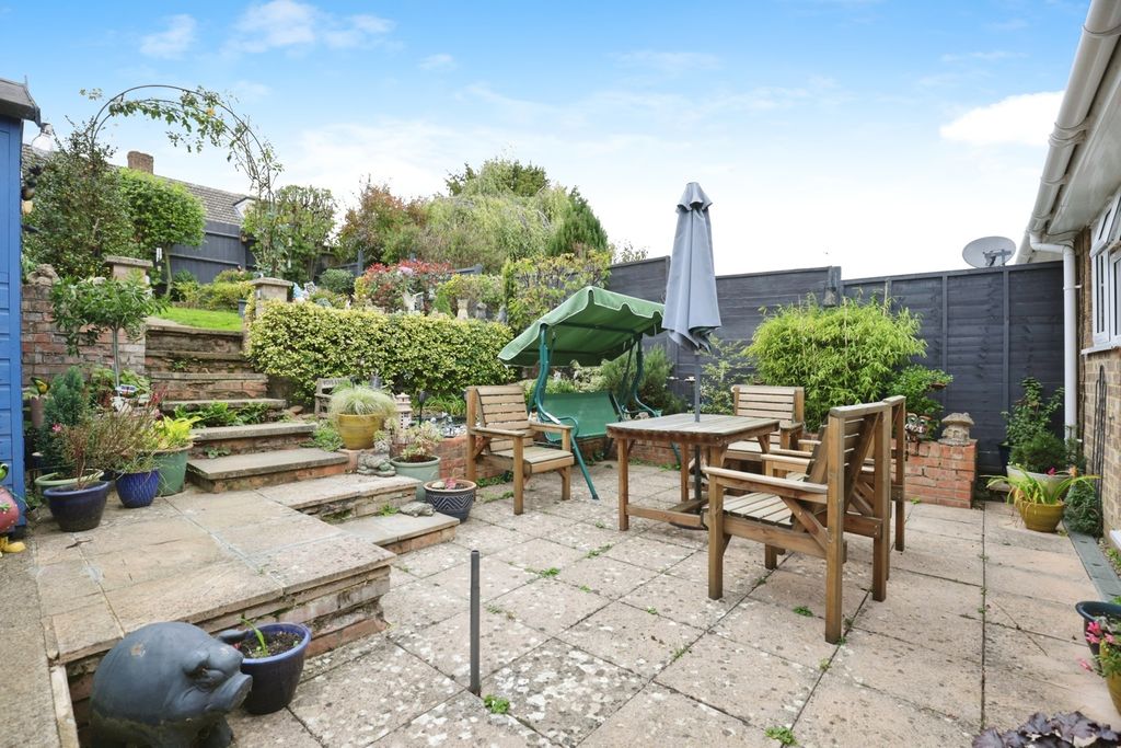 Property photo 2 of 17 Photo