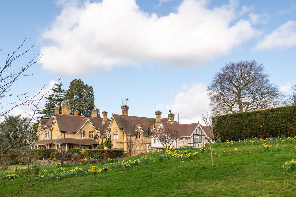 Property photo 3 of 47