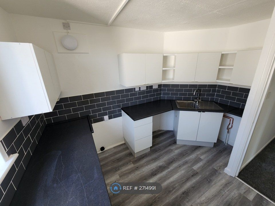 Property photo 1 of 13 Kitchen