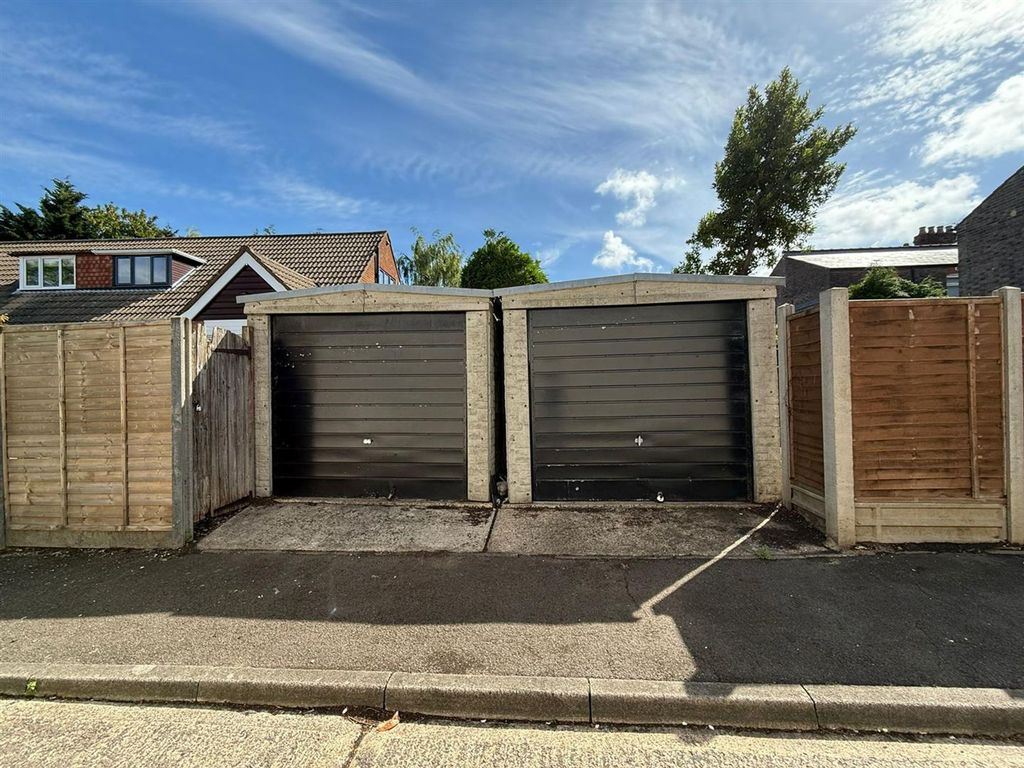 Property photo 1 of 1 Front