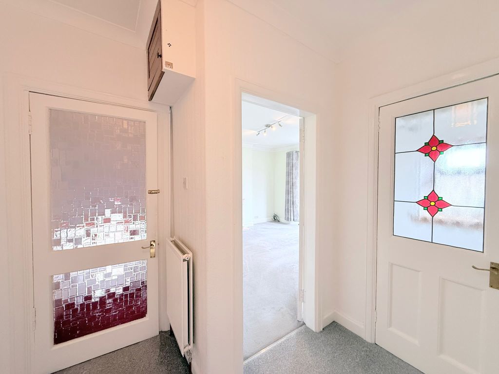 Property photo 2 of 27
