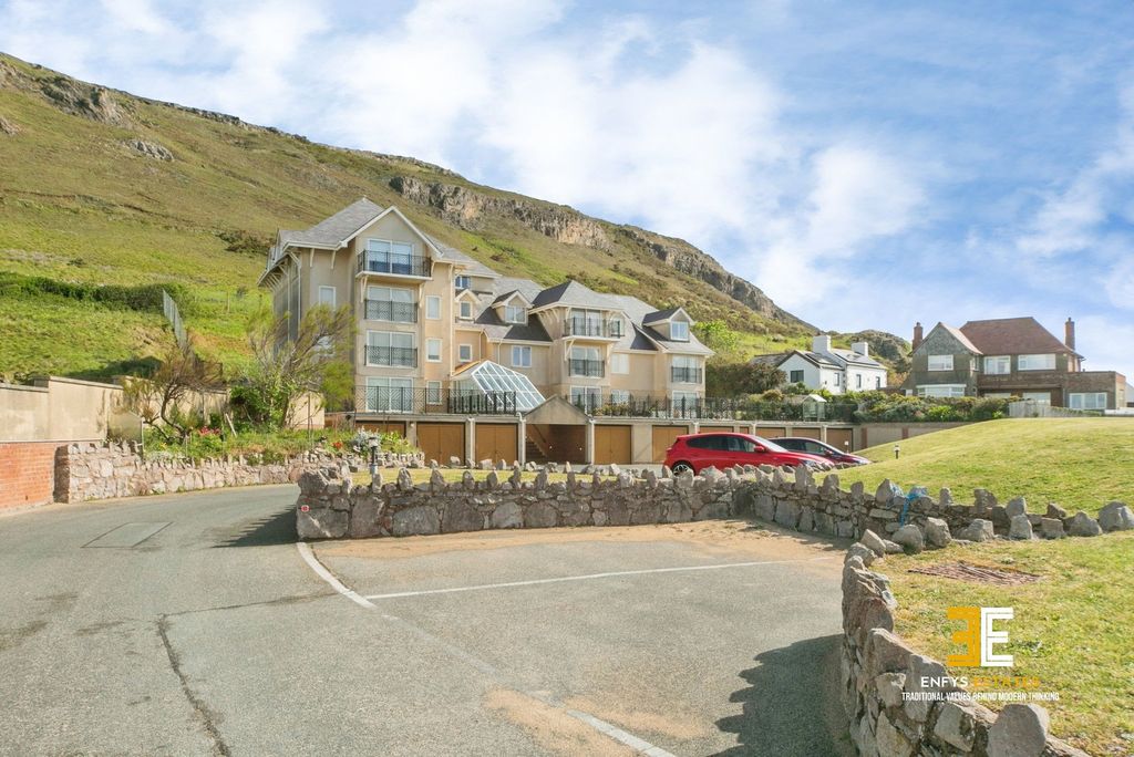 Additional image 4 of 1 bed flat for saleGogarth Morfa, Abbey Road, Llandudno LL30