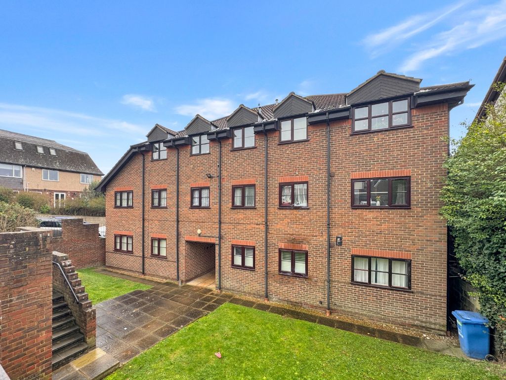 Property photo 1 of 10 5060601
