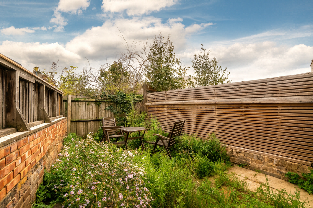 Property photo 2 of 12 Picture No. 18