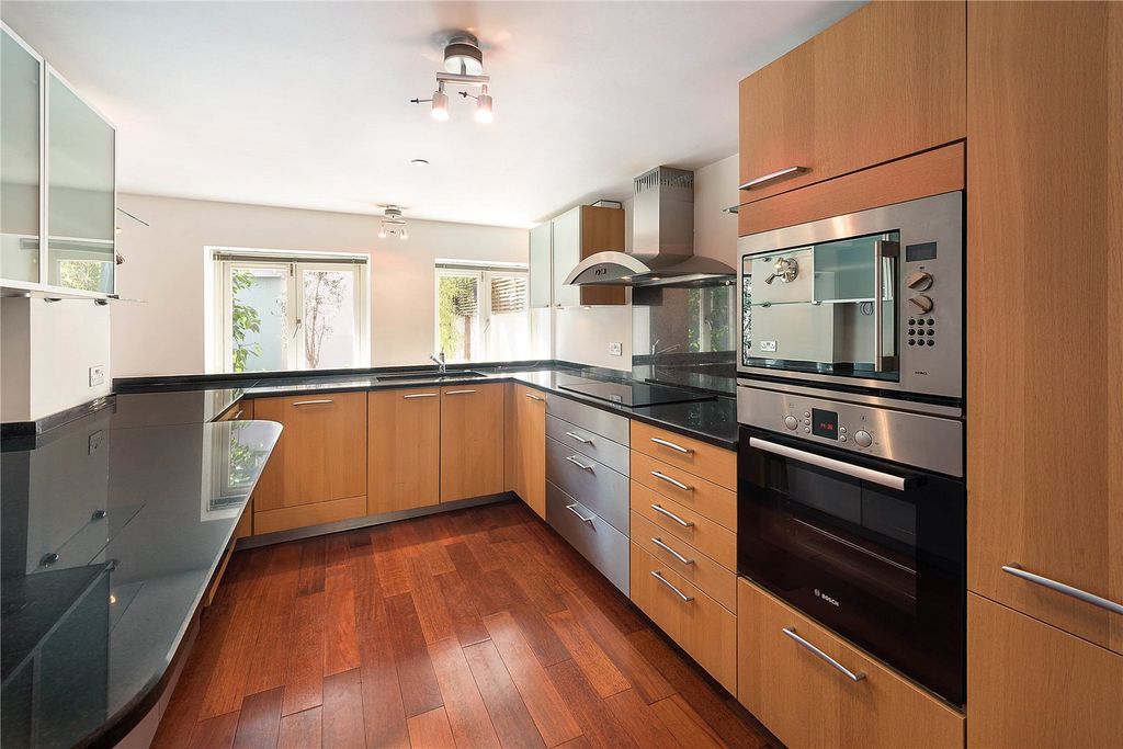 Property photo 3 of 9 Picture No. 09