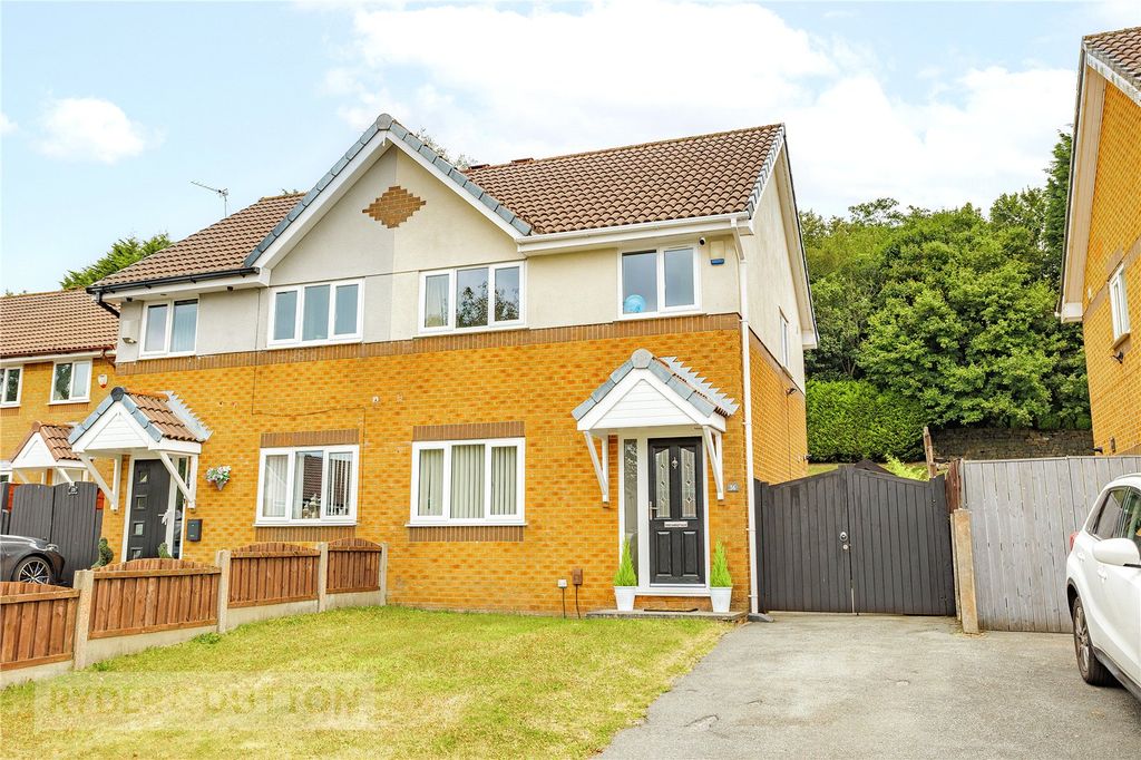 Property photo 1 of 27 External