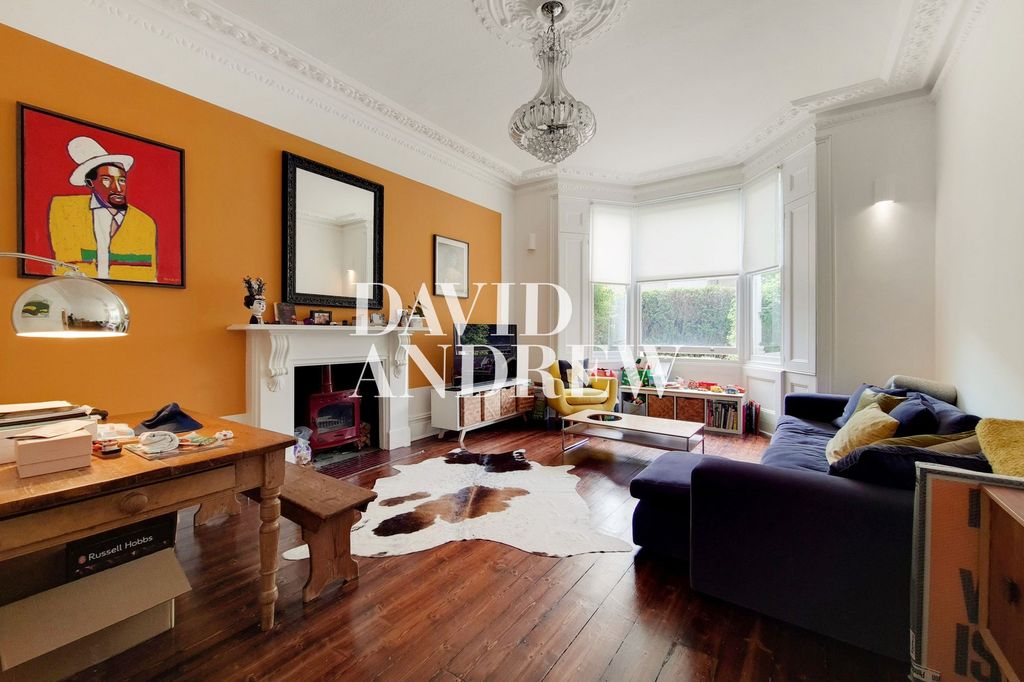 Property photo 1 of 11