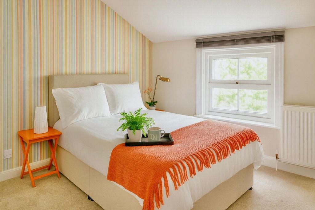 Property photo 1 of 11 Thumbnail_8D705A46-Ac26-43C3-A991-24B4332B746B