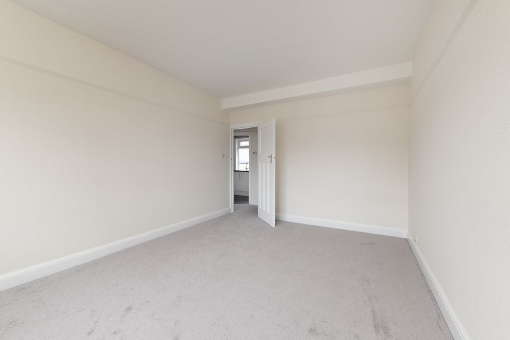 Property photo 3 of 12 Northview, Tufnel...