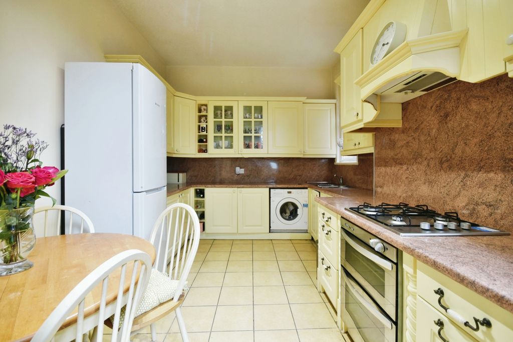 Property photo 2 of 17 Photography