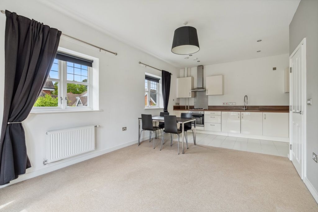 Property photo 2 of 12 Open Plan Living