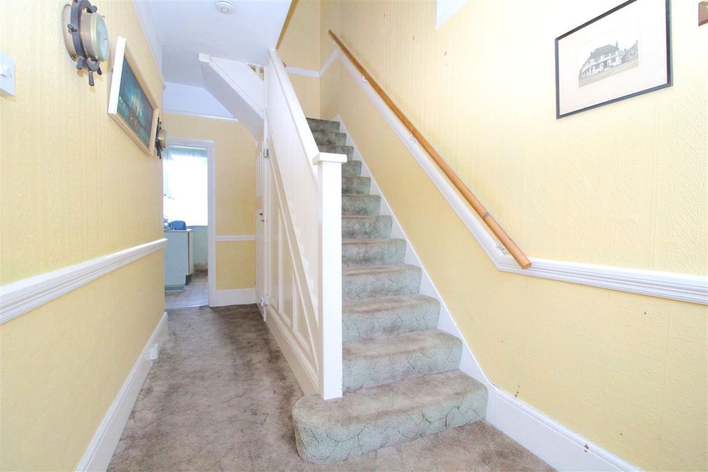 Property photo 2 of 17 Img_1240.Jpg