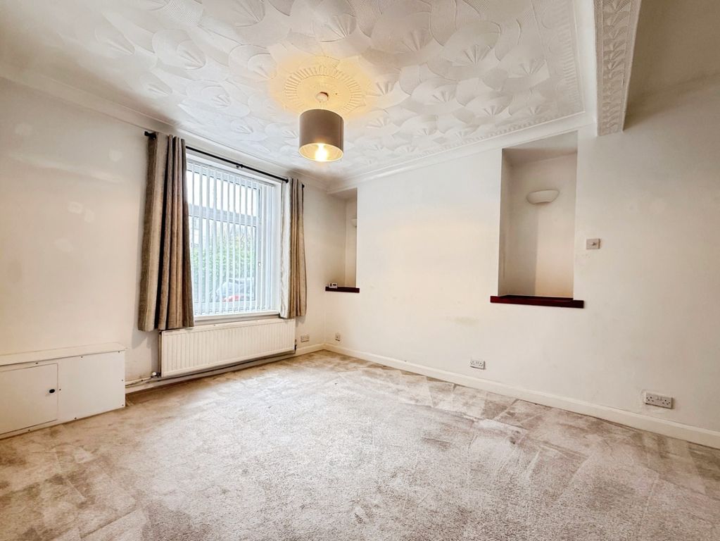 Property photo 2 of 18 3972423