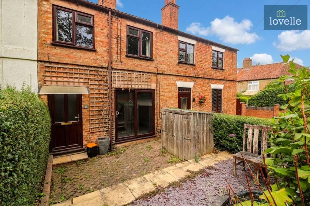 Property photo 2 of 18