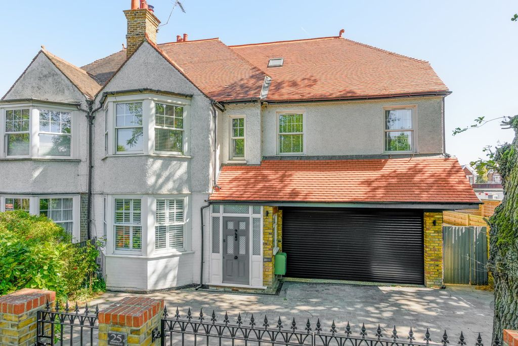 Property photo 1 of 27