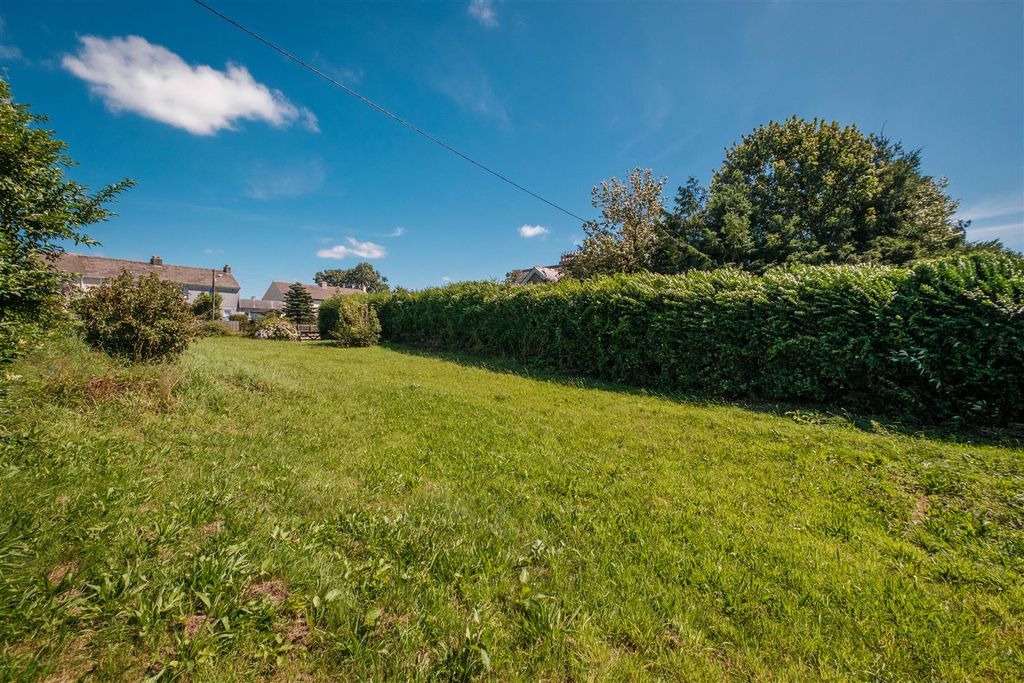 Property photo 2 of 4 Parry 8 The Village Duloe-33.Jpg