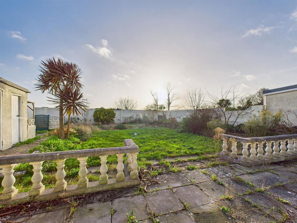 Property photo 2 of 20 Cam02295G0-Pr0361-Still002.Jpg