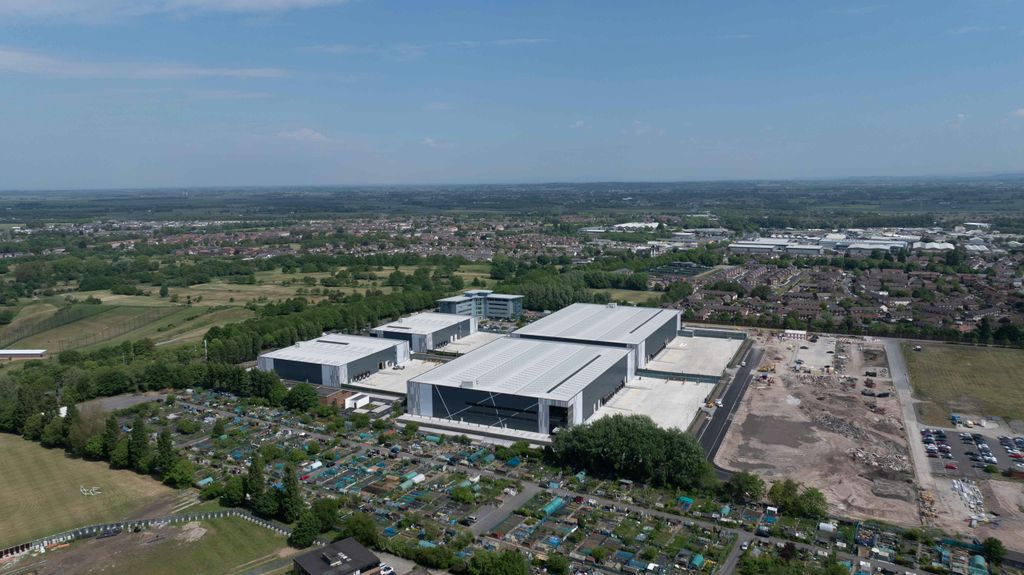 Property photo 1 of 8 Image 2