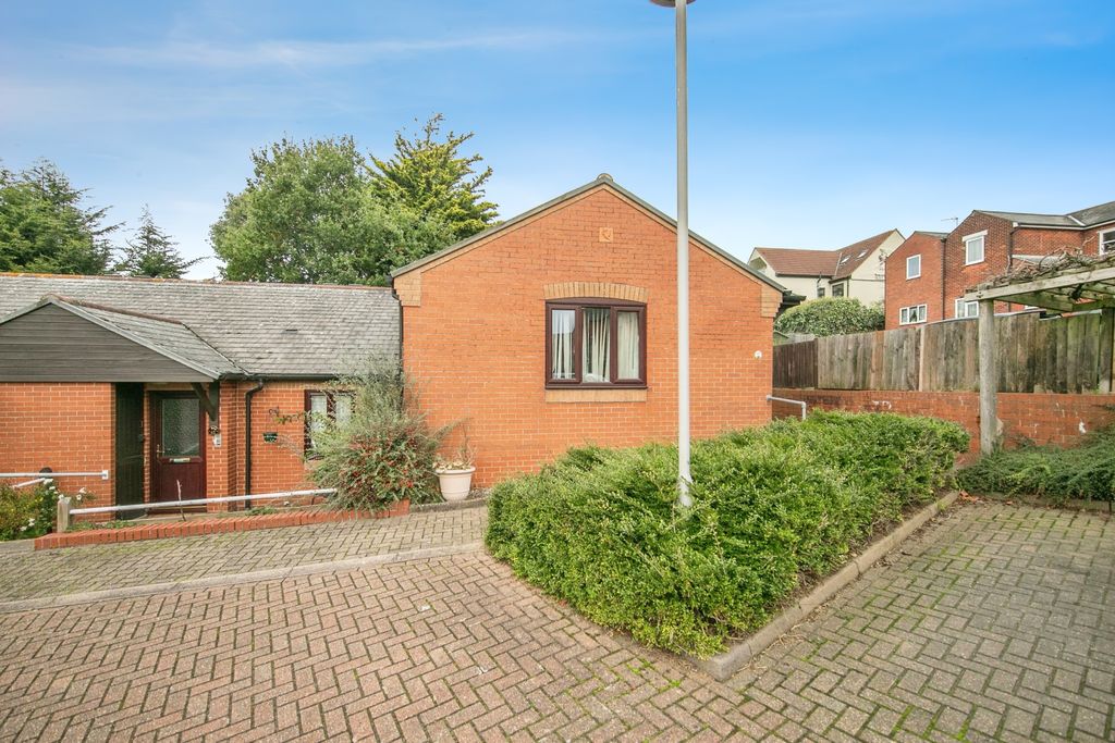 Property photo 1 of 10 Photography