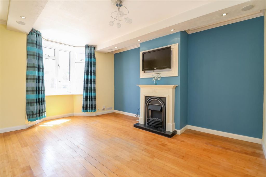 Property photo 2 of 27 2