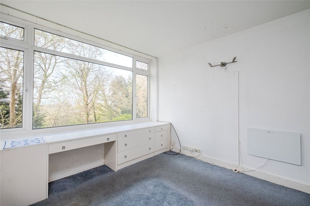 Property photo 3 of 8 Picture No. 05