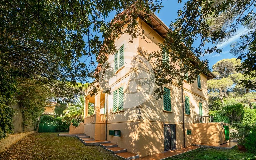 Property photo 2 of 49