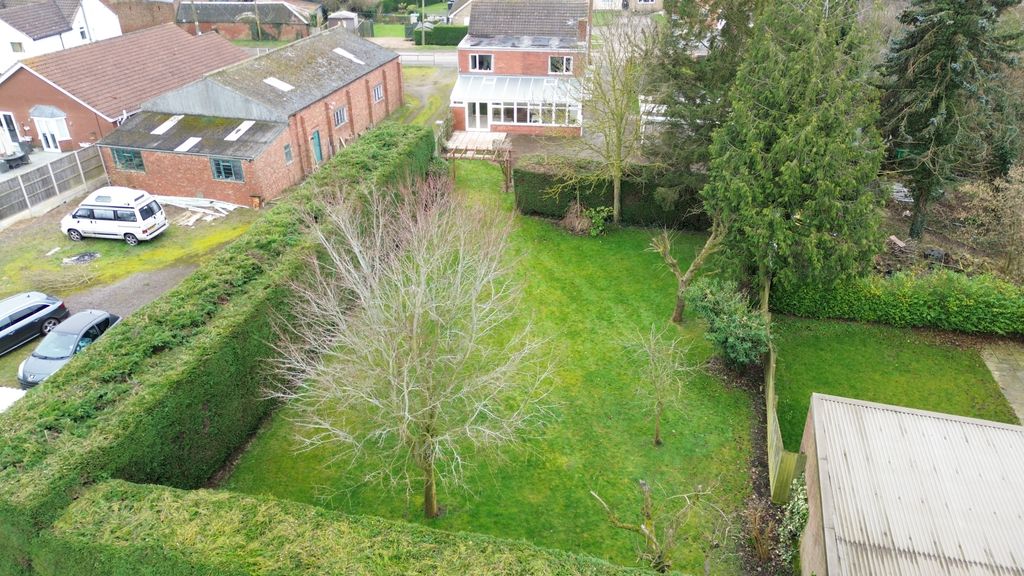 Property photo 3 of 21