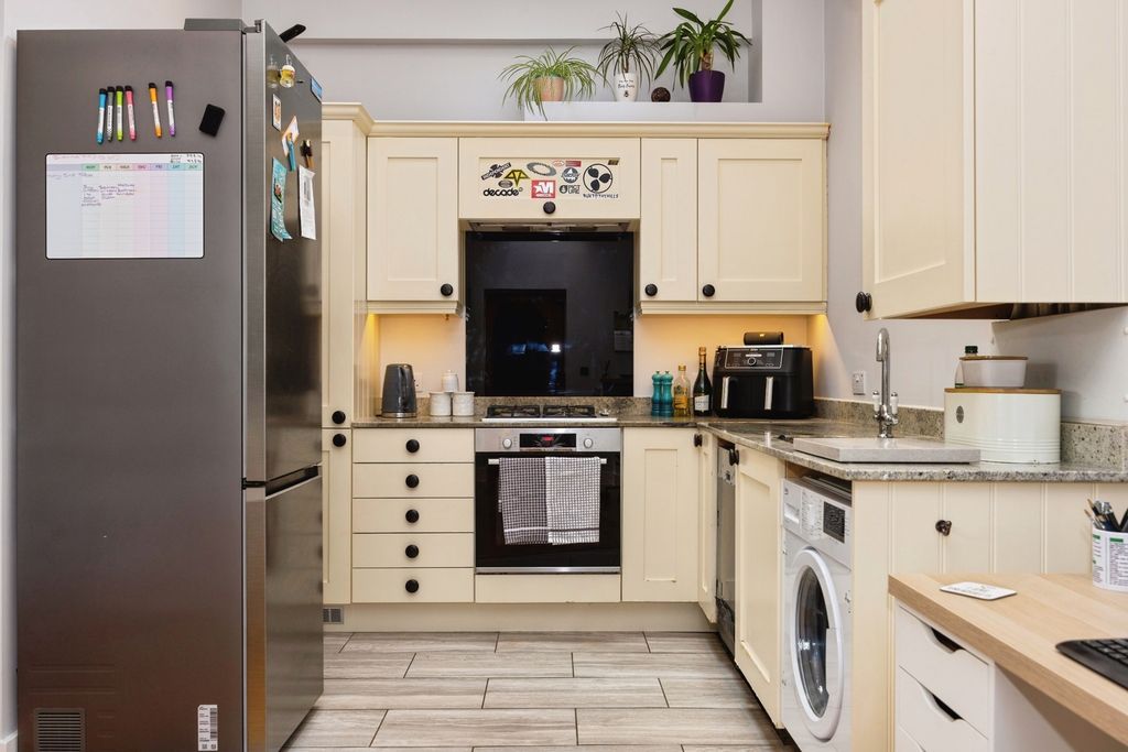 Property photo 2 of 17 Pbox-Img.Jpg