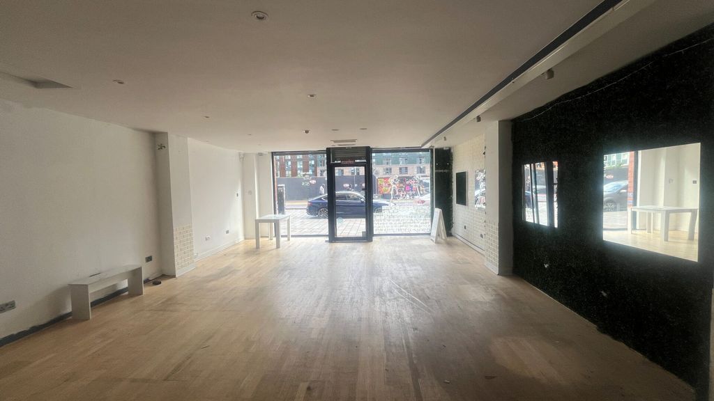 Property photo 3 of 4 Allied-Surveyors-Scotland-Retail-03