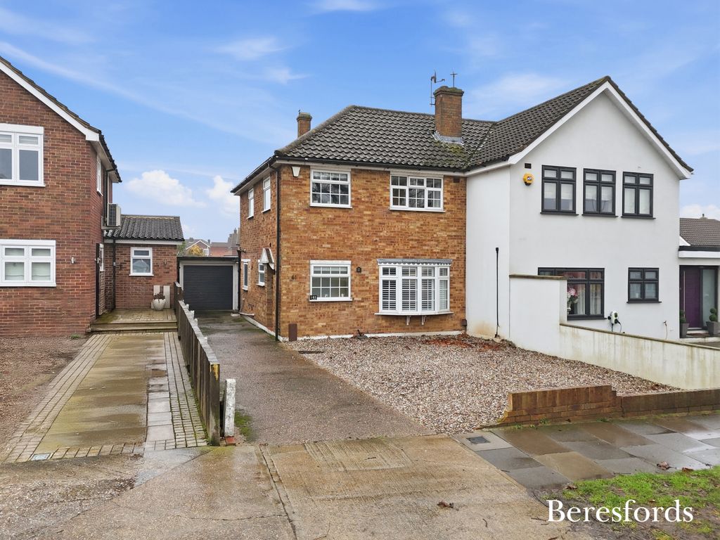 Property photo 1 of 25 Front