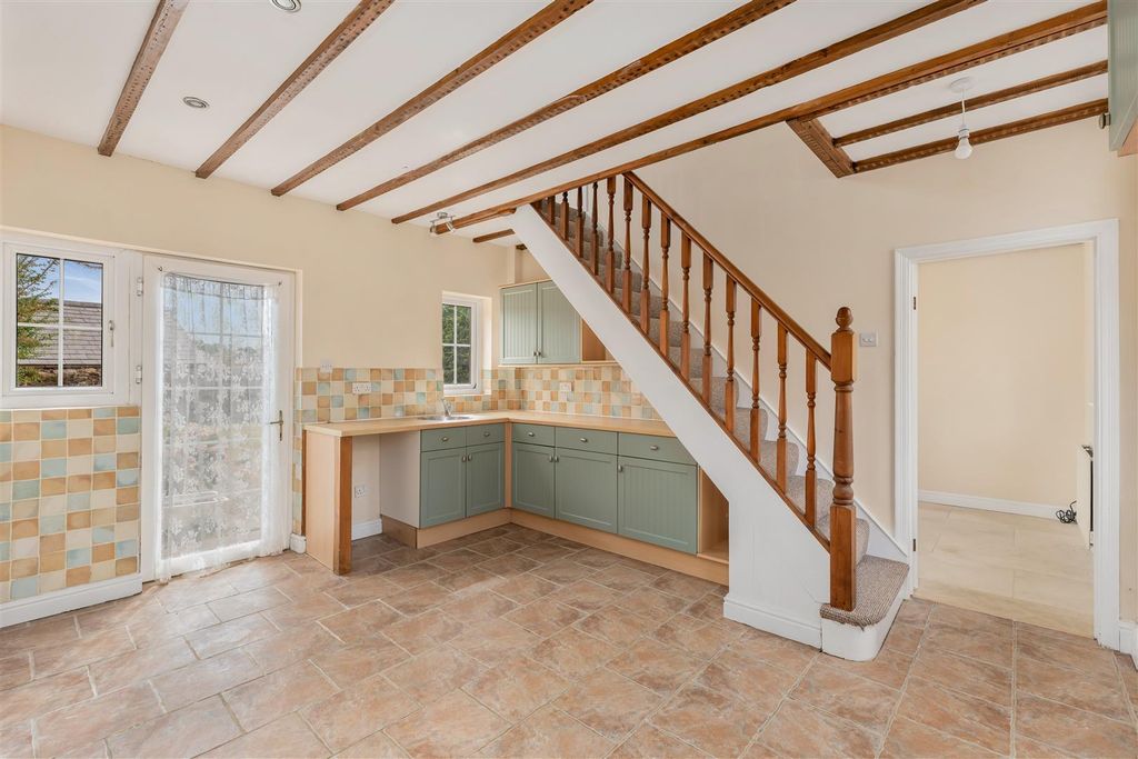 Property photo 3 of 18 Jasmine Cottage, 1 New Terrace, Byfield-10.Jpg