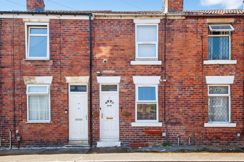 Property photo 1 of 12