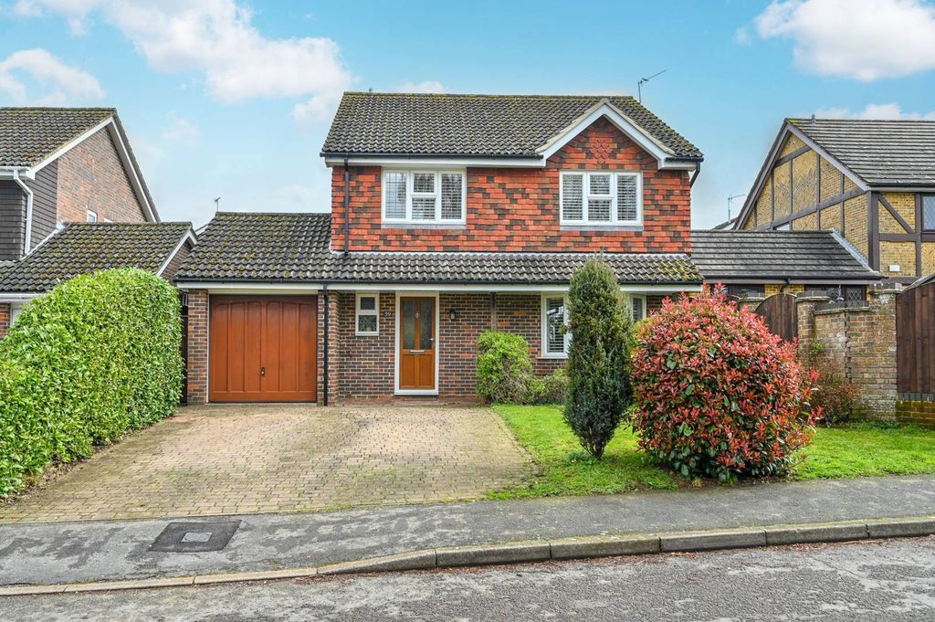 Property photo 2 of 27