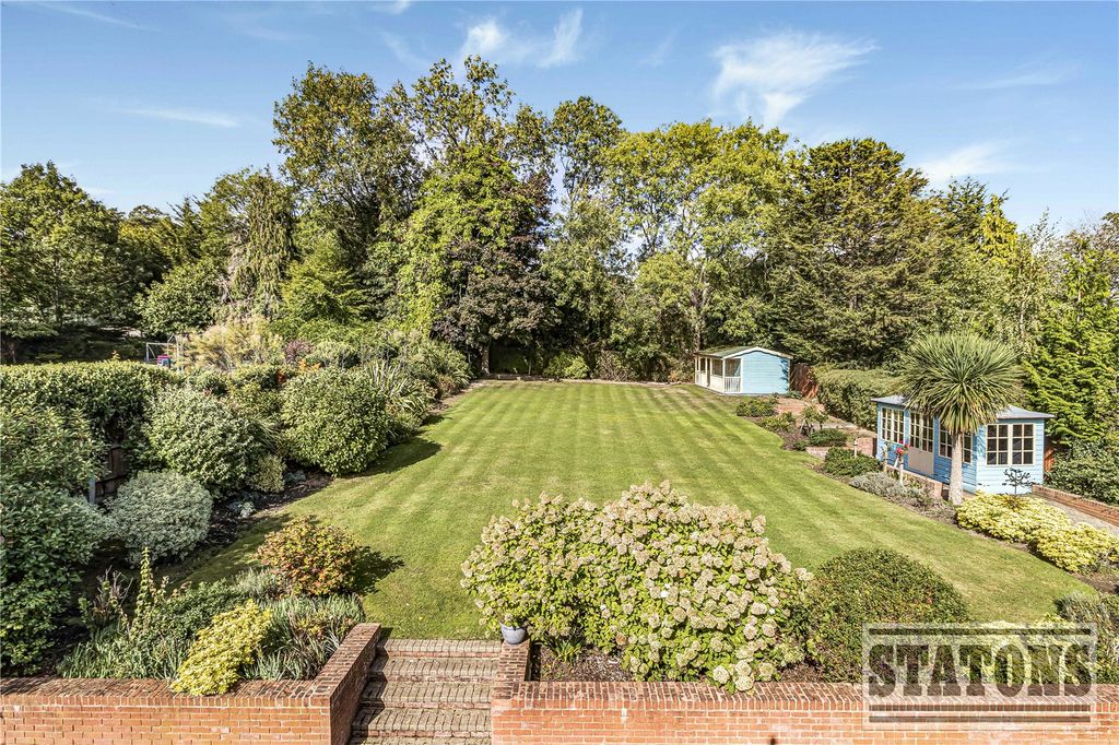 Property photo 2 of 30 Picture No. 35