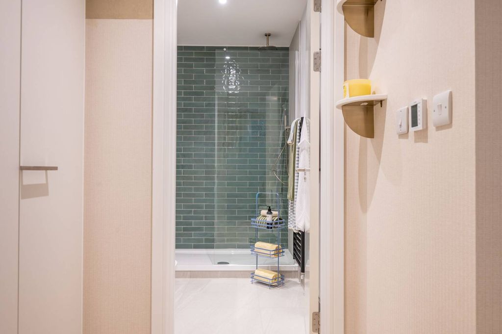 Property photo 3 of 30