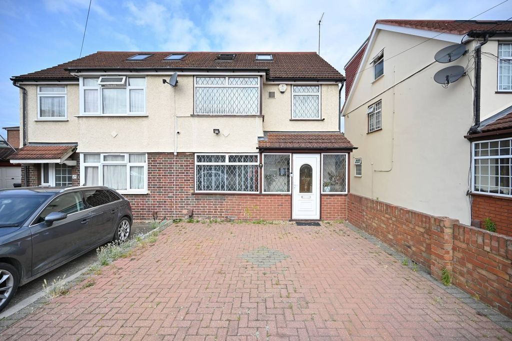 Property photo 2 of 13
