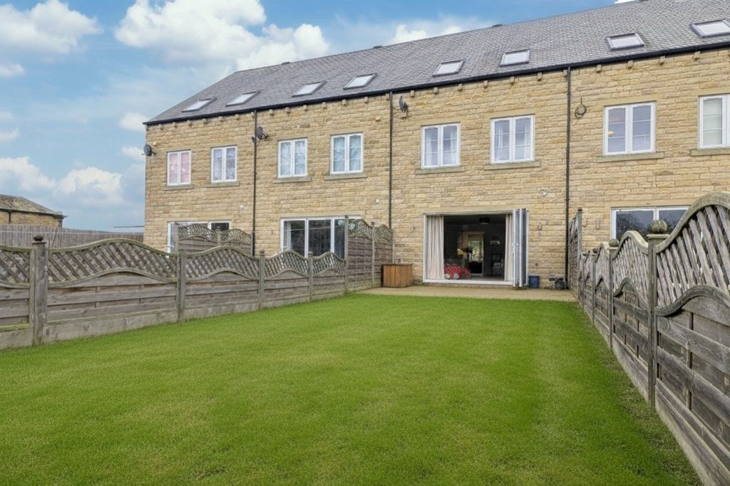 Property photo 2 of 25 Old Fire Sation Mews (1)_Inpixio