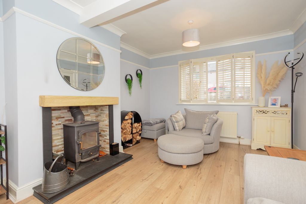 Property photo 2 of 30 Living Room