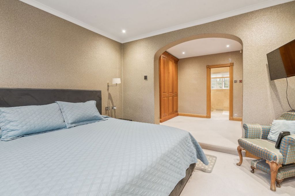 Additional image 14 of 6 bed detached house for saleSouth View Road, Pinner Hill HA5