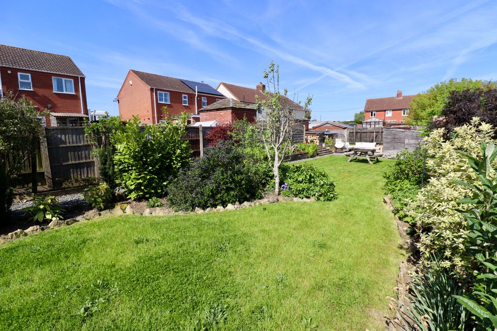 Property photo 2 of 17 Img_2905