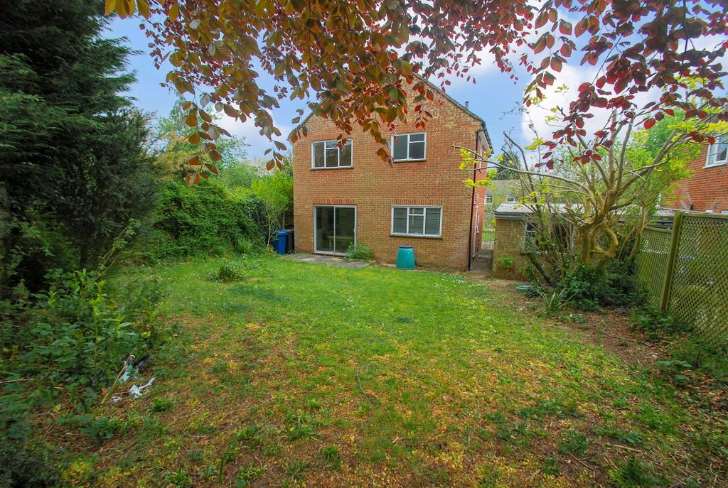 Property photo 2 of 10 Rear And Garden