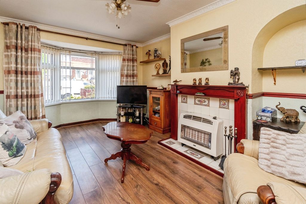 Property photo 2 of 22