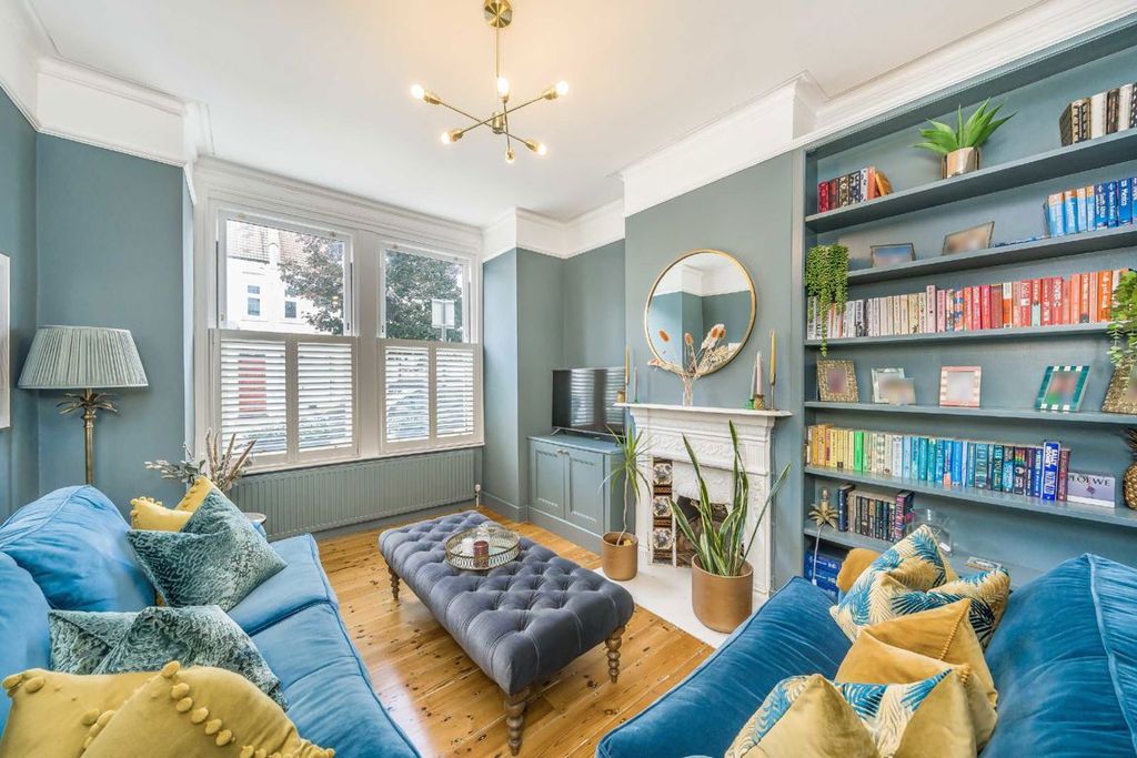 Property photo 1 of 6