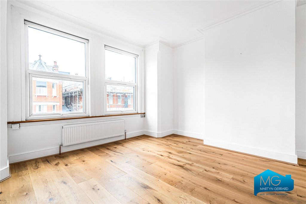 Property photo 3 of 19 Picture No. 01