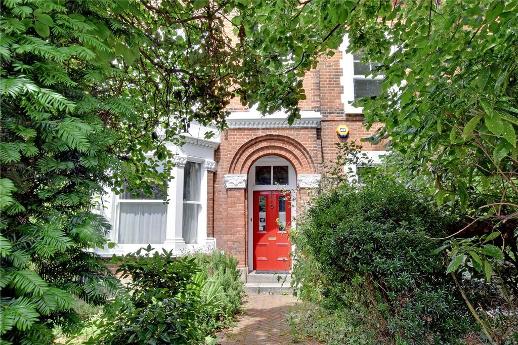 Property photo 1 of 27 Picture No. 37